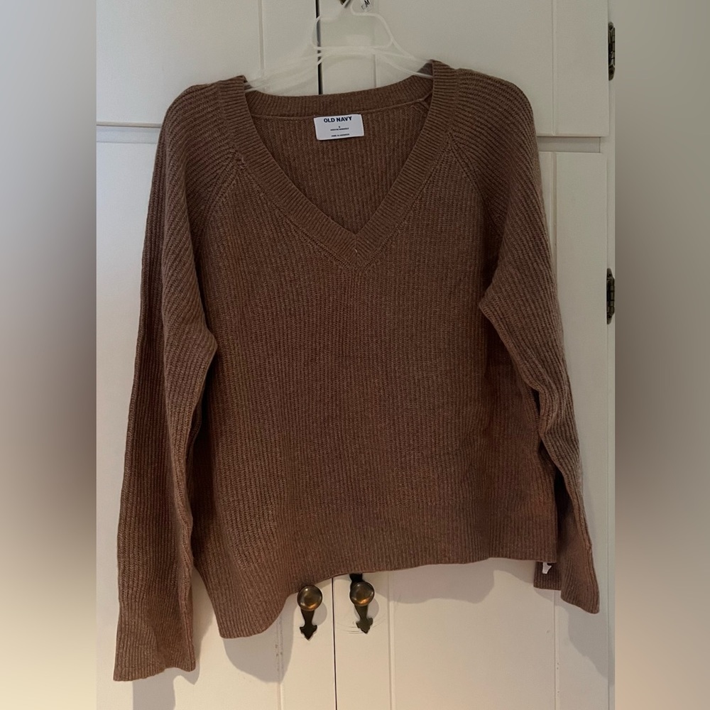 Old Navy women’s sweater